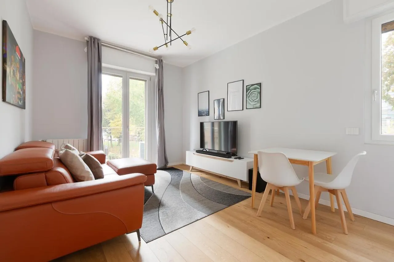 Cimiano M2 Balcony Apartment Milan