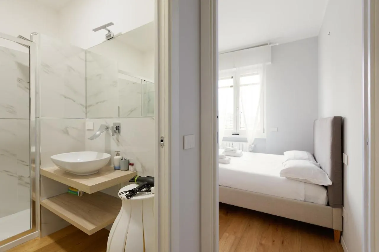 Cimiano M2 Balcony Apartment Milan