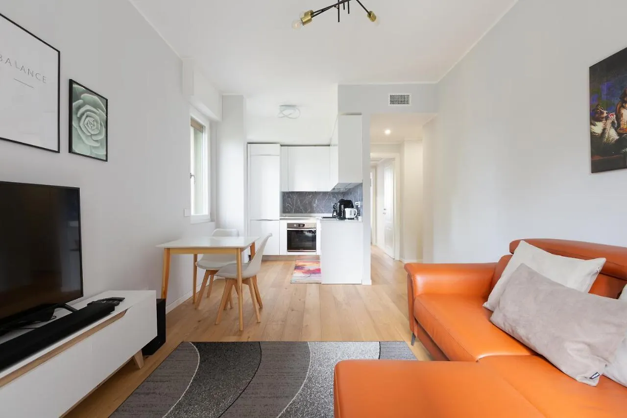 Cimiano M2 Balcony Apartment Milan Italy